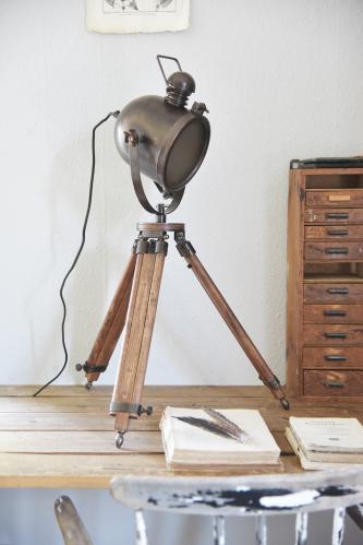 Golvlampa/Bordslampa - Studio lamp - Old wood look - 85 cm - www.frokenfraken.se