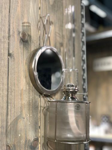 Väggställning med Spegel för Fotogenlampa - Silver - 11 x 33 cm - www.frokenfraken.se