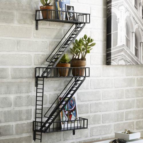 Vgghylla - Fire Escape shelf - Brandtrappa New York - ORGINALET - www.frokenfraken.se