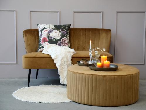 Soffa - Sammet - Karamell - 79 x 127 x 65 - www.frokenfraken.se