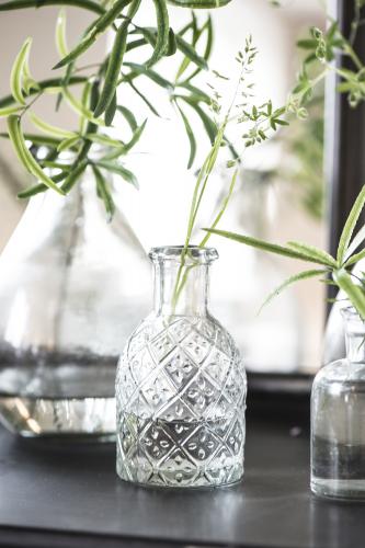 V.51 - Glasflaska/Ljusstake - Kristallglaskänsla - Ø6 x 11 cm - www.frokenfraken.se