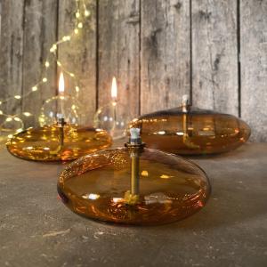 Oljelampa M - Glas - Rund Platt Ellips - Ljus Bärnsten - Ø14 cm - www.frokenfraken.se