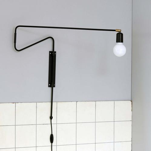 Vgglampa - Swing - Svart - 70 x 5 x 68 cm - www.frokenfraken.se