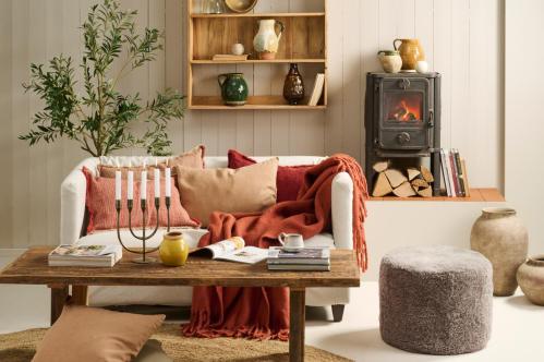 Kuddfodral - rost/bordeaux med fransar - 40 x 60 cm - www.frokenfraken.se