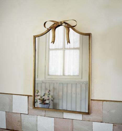 Spegel - Rosett - Antik Mässing - B30,5 x H44 cm - www.frokenfraken.se