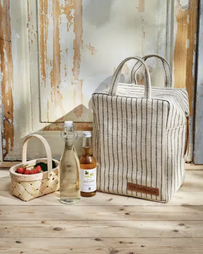Kylväska - Natu/Svart - B25 x H34 x D18 cm - www.frokenfraken.se