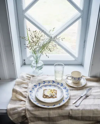 Löpare - Ida Volang Randig - Vit - Beige - L50 x B150 cm - www.frokenfraken.se
