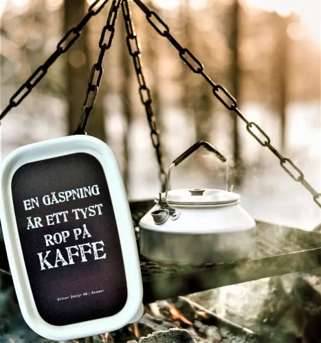 Mellislåda - En gäspning är ett tyst rop på kaffe - 10,6 x 6,8 x 4,0 cm - www.frokenfraken.se
