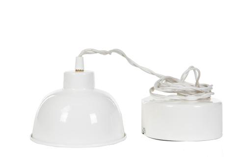 Taklampa - Emalj Vit - 14,5 x 10 cm - www.frokenfraken.se