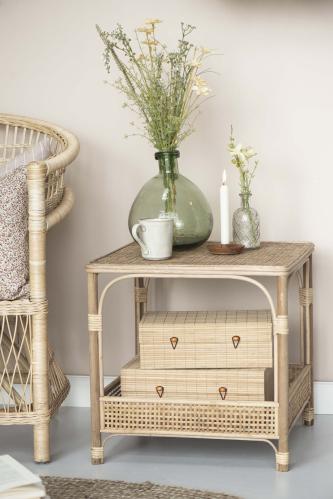 Bord fyrkantigt med 1 hylla - 51 X 51 X 51 CM - www.frokenfraken.se