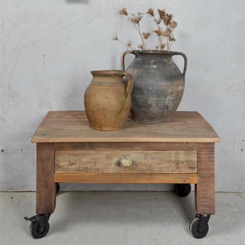Soffbord - Återvunnet trä - På hjul & Med låda - 73 x 40 cm - www.frokenfraken.se