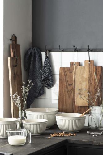 Skärbräda fyrkantigt med lädersnodd acaciaträ - 35 X 20 X 1,5 CM - www.frokenfraken.se