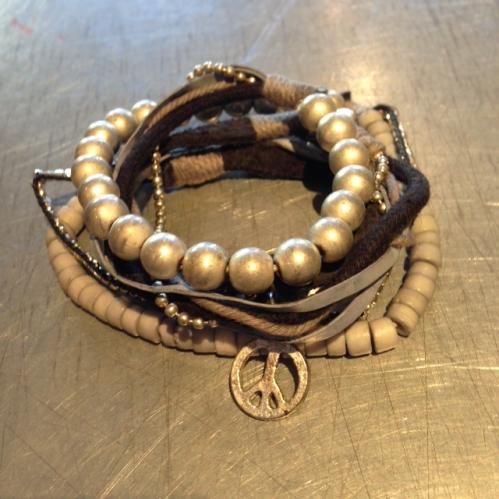 Armband - Svart/Silver - www.frokenfraken.se