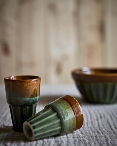 Mugg M - Costa - Grön/brun - Ø6 x 9 cm - www.frokenfraken.se