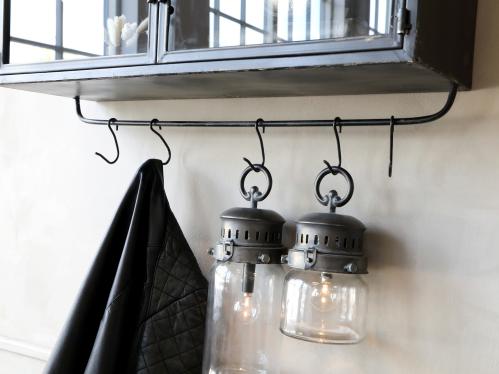 Fransk ladugårdslykta med glödlampa och timer - 22 x Ø11 cm - www.frokenfraken.se