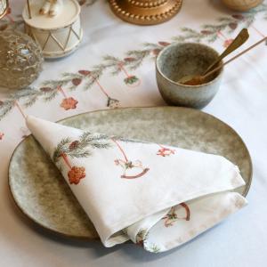 Tygservett med julmotiv - 40 X 40 CM - www.frokenfraken.se