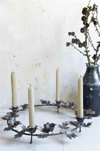 Ljusstake - Vintage - Lövkrans - Mörk metall - 41 cm - www.frokenfraken.se