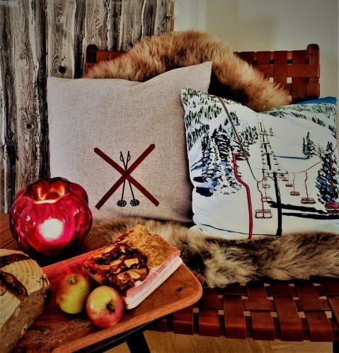Kuddfodral - Morgon vid stolliften - Retro - 45 x 45 cm - www.frokenfraken.se