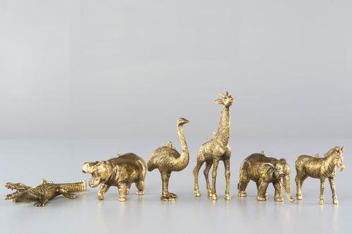 Julpynt - Djur i guld att hänga i granen. Ett helt zoo!