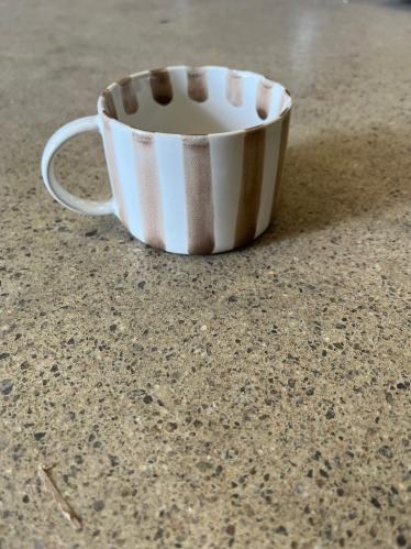 Kopp - Randig - Beige - www.frokenfraken.se
