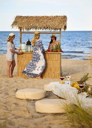 Bardisk i bambu med tak - Tiki - 170 x 235 cm - www.frokenfraken.se