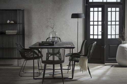 Golvlampa - Svart - 40 x 165 cm - www.frokenfraken.se