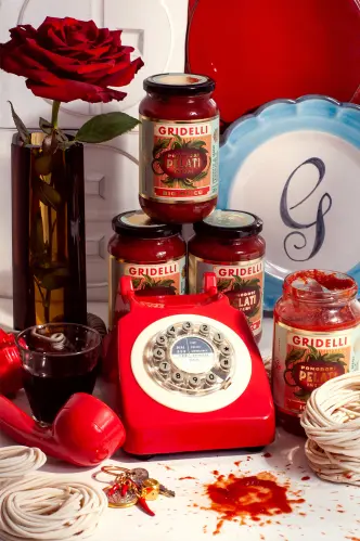 Ekologiska hela skalade tomater - Pomodori Pelati - 530g - www.frokenfraken.se