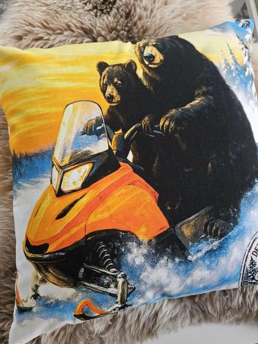 Kuddfodral - Skoterbjörnar - 45 x 45 cm - www.frokenfraken.se