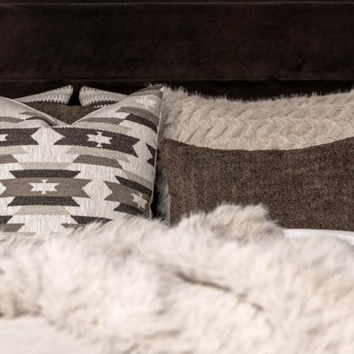 Kuddfodral - Cavalese - Cream - Fuskpäls - 50 x 50 cm - www.frokenfraken.se