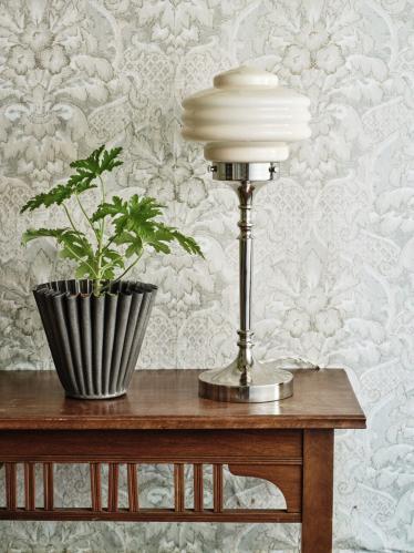 Bordslampa - Valter - Nickel/Opal Beige - Ø20 x 56 cm - www.frokenfraken.se
