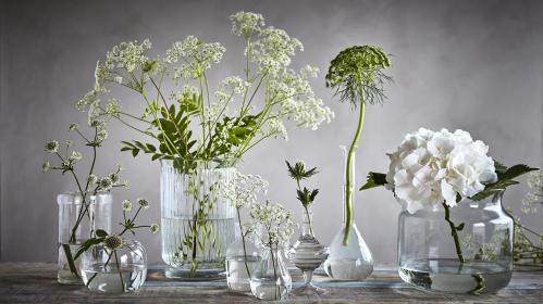 Vas med lock med hål för blomstjälkar - Glas - Ø10 x 17 cm - www.frokenfraken.se