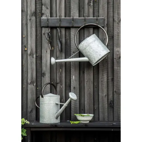 Vattenkanna - Zink - svart handtag - 11 L - www.frokenfraken.se