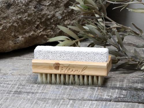 Nagelborste - Natur - 4,5 x 9,5 x 3,5 cm - www.frokenfraken.se