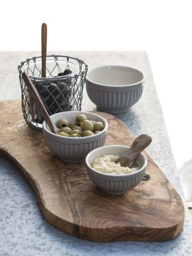 Skärbräda Olivia UNIKA Olivträ varierende længde - 30 X 14 CM - www.frokenfraken.se