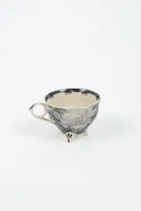 Kopp - mönstrad - Svart - Ø9 cm - www.frokenfraken.se