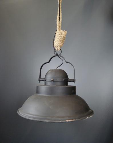 Taklampa - Industri med rep - 49 x 42 cm - www.frokenfraken.se