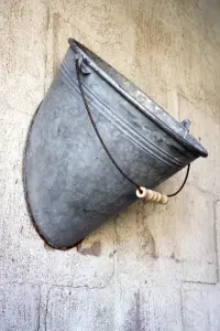 Väggampel - Zink - Ø31 cm - www.frokenfraken.se