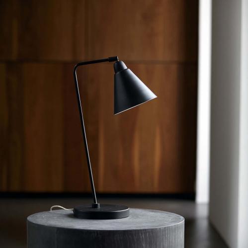 Bordslampa - Game - Svart - 50 cm - www.frokenfraken.se