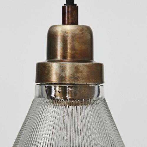 Lampa - Vira - Klar - 30 x 27 cm - www.frokenfraken.se