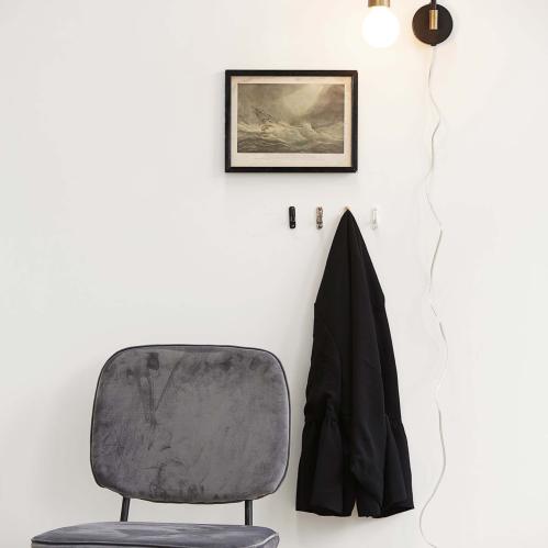 Vägglampa - Molecular - Svart/Mässing - 22 cm - www.frokenfraken.se
