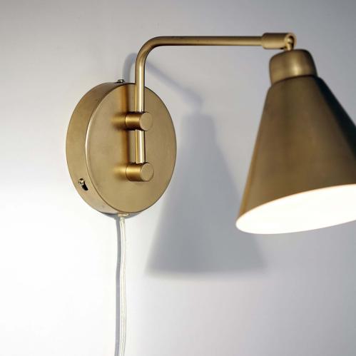 Vägglampa - Game - Mässing - 30 x 15.6 cm - www.frokenfraken.se