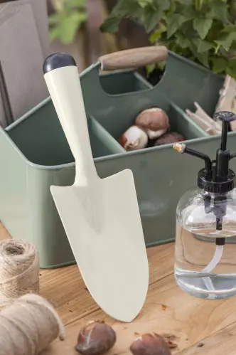 Sprayflaska med svart topp - Gammaldags - 300 ml - www.frokenfraken.se