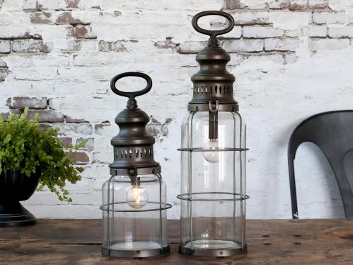 Fransk ladugårdslykta med glödlampa och timer - 32 x Ø12 cm - www.frokenfraken.se