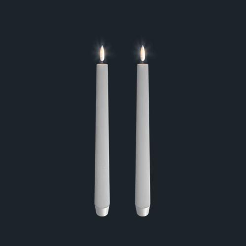 Ljus - 2st Kronljus - Batteriljus i vax med timer - 2,5 x 28 cm - www.frokenfraken.se
