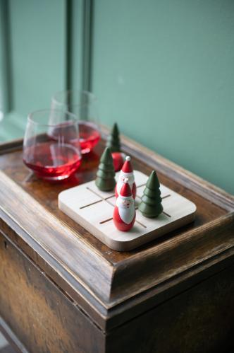 Brädspel - Tre i rad - Tomte - 15 x 15 cm - www.frokenfraken.se
