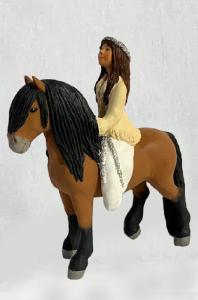 Ridande Lova - Liten figur - 22 cm - www.frokenfraken.se