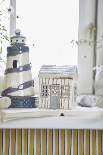Ljuslykta - Hus - LØKKEN - Cream - 10cm - www.frokenfraken.se