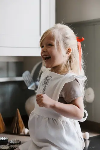 Förkläde - Madicken - Barn 2-4 år - Kapitel 1 - 54 × 69 cm - www.frokenfraken.se