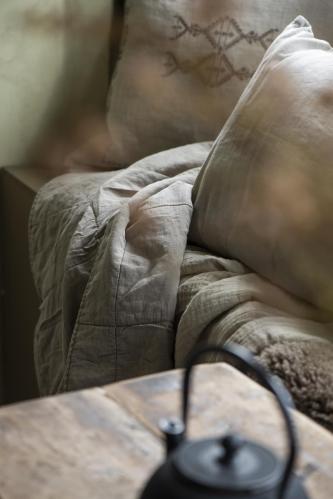 Pläd - Ljus Taupe - 130 x 180 cm - www.frokenfraken.se