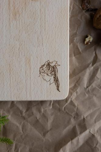 Skärbräda med handtag - Madicken - Kapitel 1 - 21 × 12 × 2 cm - www.frokenfraken.se